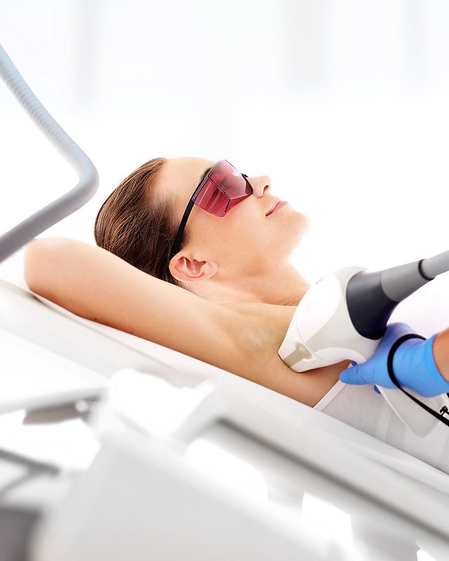 Underarm laser session, protective eyewear